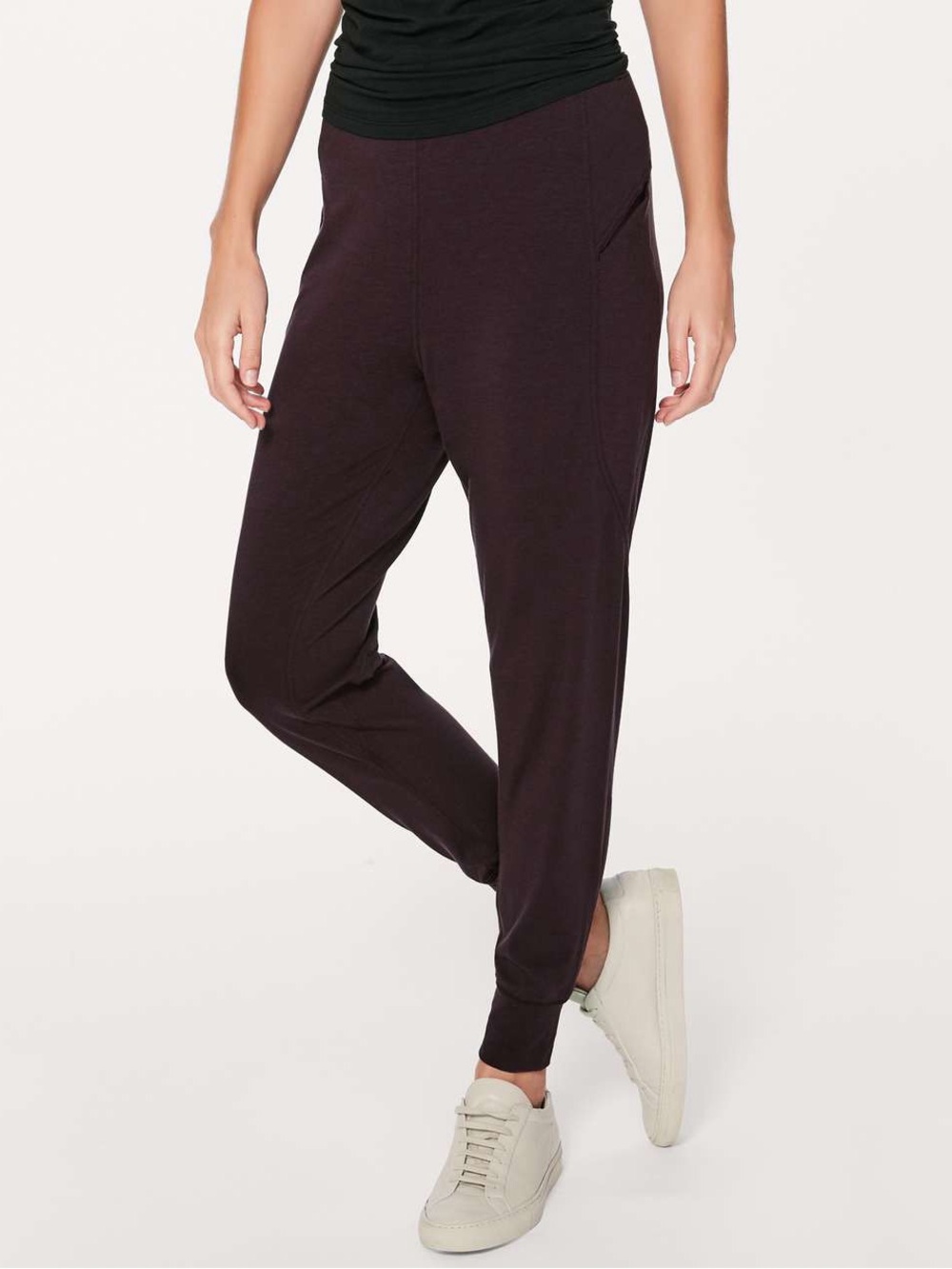 Lululemon Meant To Move Pant 27" Black Cherry Size 12